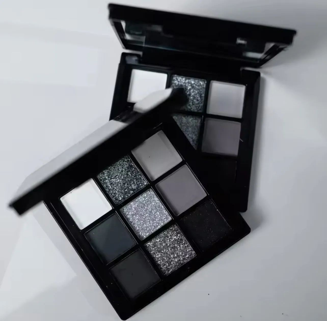 Foxy 9-Color Smokey Eye Shadow Palette
